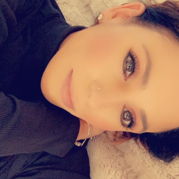 Meet your Posher, Mary - Picture 1 of 1